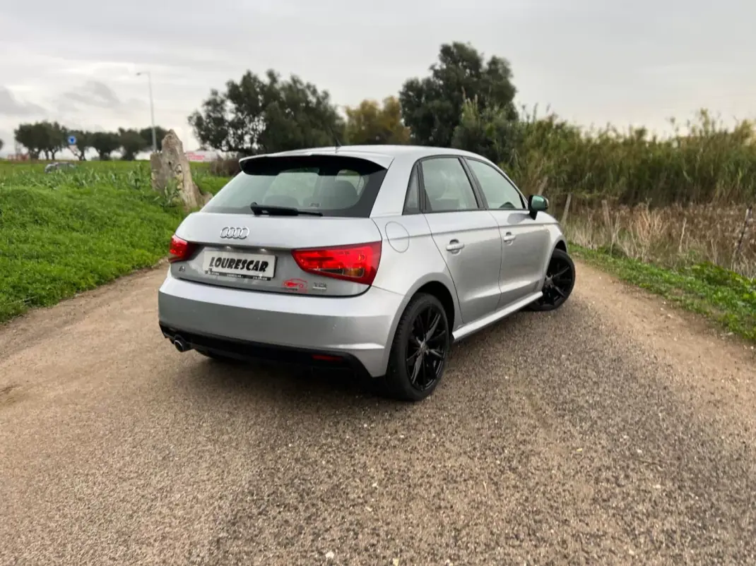 Audi A1 Sportback 2016 - 14995 EUR, 145170 km - AUTO.MOTO.pt - 145170km - foto 3 de 34