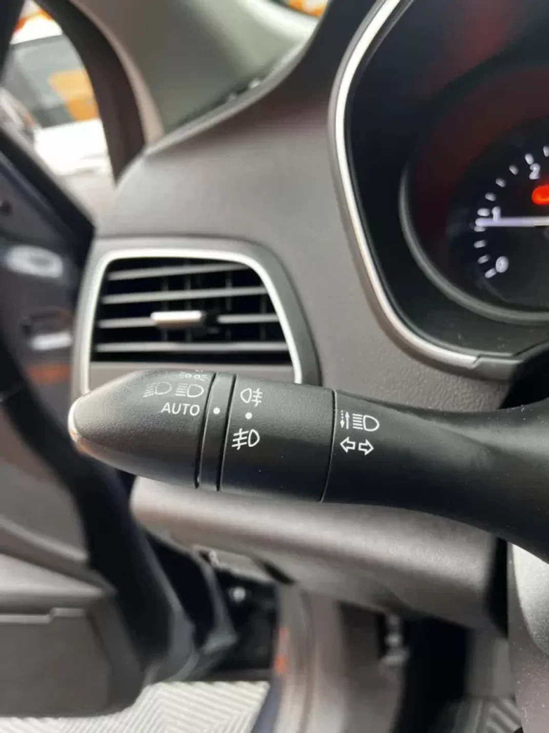 Renault Mégane Sport Tourer 2020 - 15900 EUR, 152047 km - 152047km - foto 11 de 19