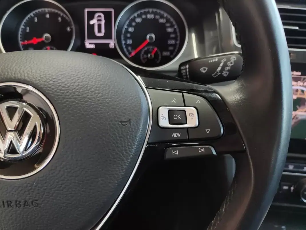 Volkswagen Golf Variant 2019 - 18250 EUR, 35000 km - 35000km - foto 21 de 23