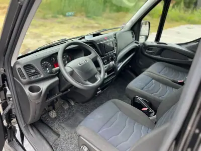 Iveco Daily 2018 - 39990 EUR, 53596 km - AUTO.MOTO.pt - 53596km - foto 9 de 22