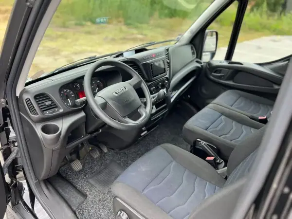 Iveco Daily 2018 - 39990 EUR, 53596 km - AUTO.MOTO.pt - 53596km - foto 9 de 22