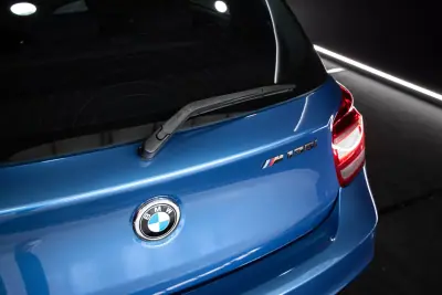 BMW M135i 2014 — foto 6 de 15