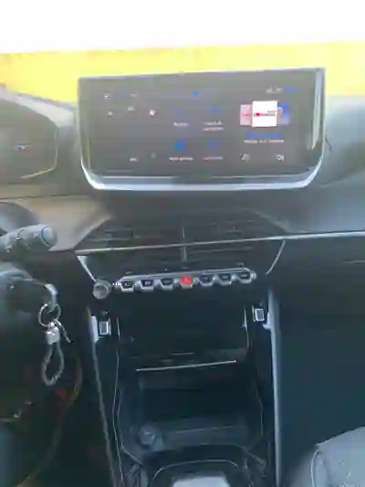 Peugeot 2008 2025 - 24900 EUR, 22000 km - AUTO.MOTO.pt - 22000km - foto 9 de 9