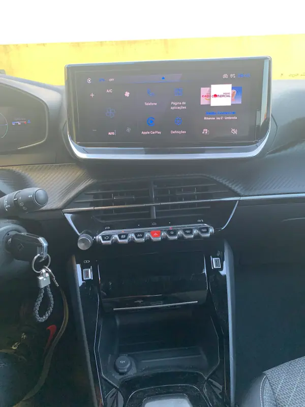 Peugeot 2008 2025 - 24900 EUR, 22000 km - AUTO.MOTO.pt - 22000km - foto 9 de 9