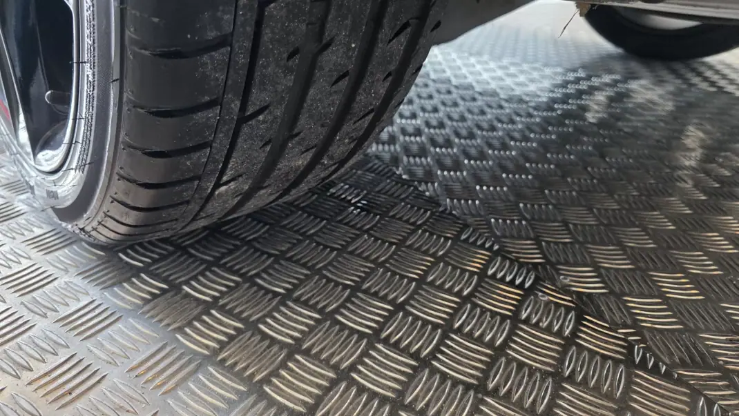 SEAT Leon 2011 - 8900 EUR, 188295 km - AUTO.MOTO.pt - 188295km - foto 34 de 52