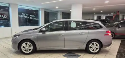 Peugeot 308 SW 2016 - 9490 EUR, 123000 km - AUTO.MOTO.pt - 123000km - foto 5 de 27