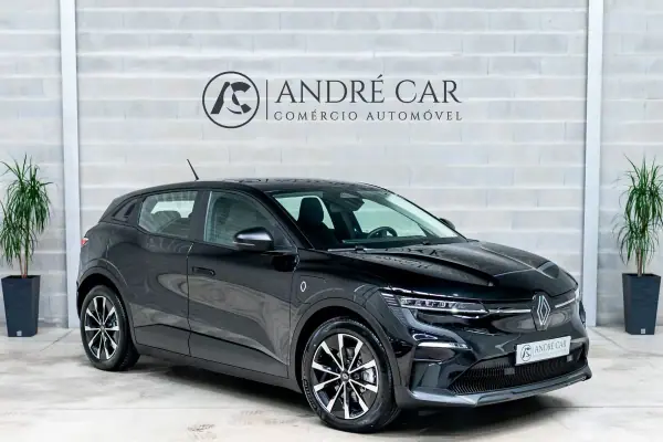 Renault Mégane E-Tech 2023 - 24950 EUR, 30503 km - AUTO.MOTO.pt - 30503km - foto 2 de 45