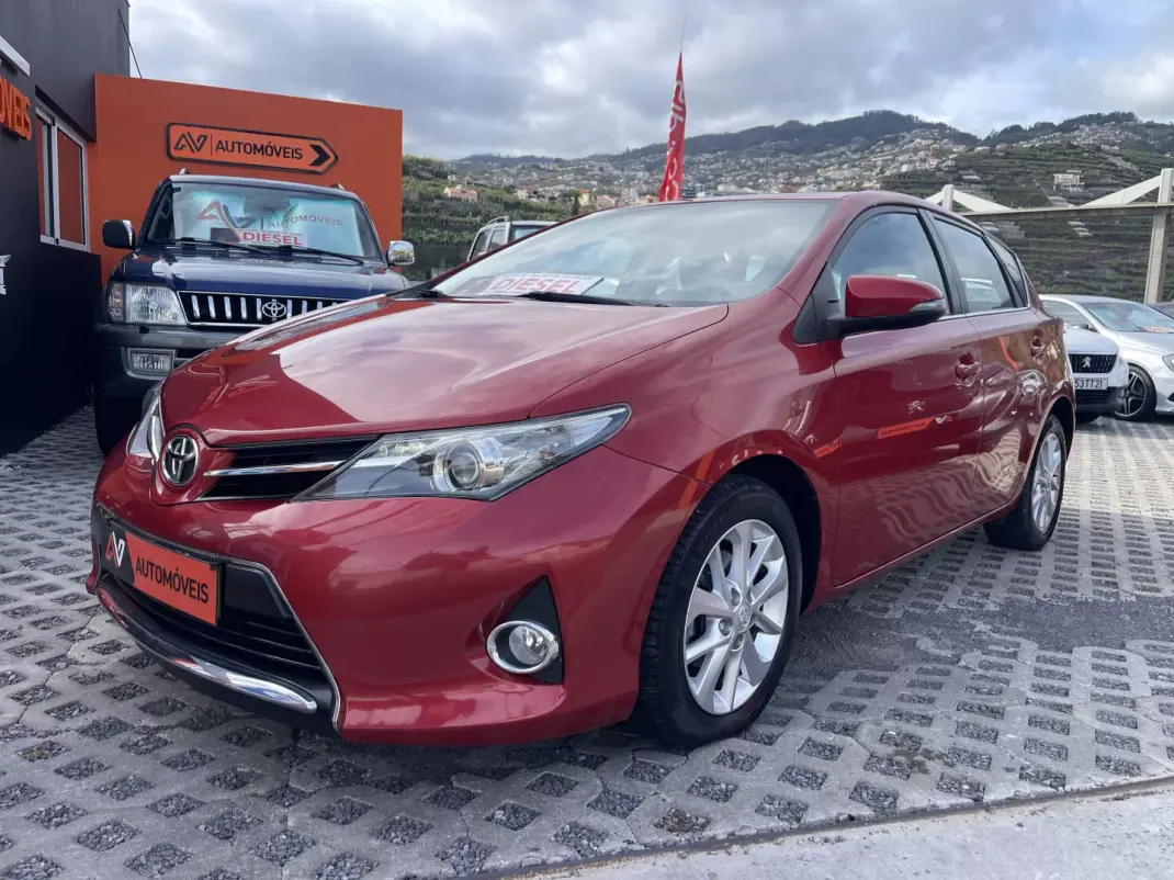 Toyota Auris 2013 - 13950 EUR, 163341 km - AUTO.MOTO.pt - 163341km - foto 3 de 12
