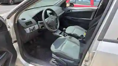 Opel Astra Caravan 2005 - 2500 EUR, 249000 km - 249000km - foto 10 de 12