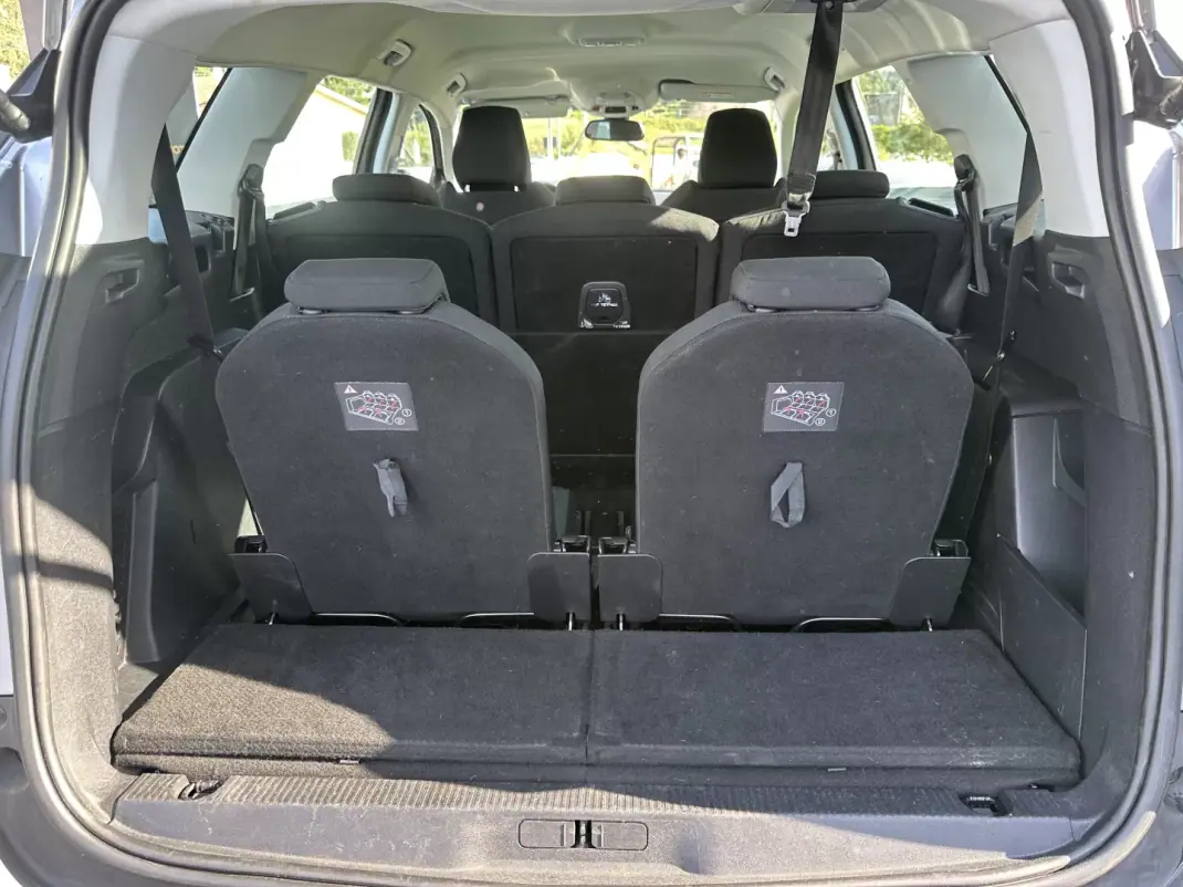 Peugeot 5008 2017 - 14900 EUR, 200000 km - 200000km - foto 27 de 63