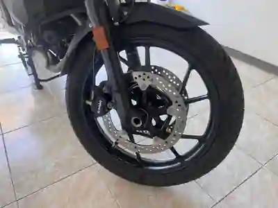 BMW F 800 GS Triple Black 2025 - 12400 EUR, 350 km - 350km - foto 11 de 15