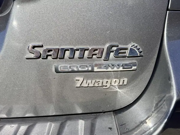 Hyundai Santa Fe 2006 - 8990 EUR, 331000 km - AUTO.MOTO.pt - 331000km - foto 7 de 23