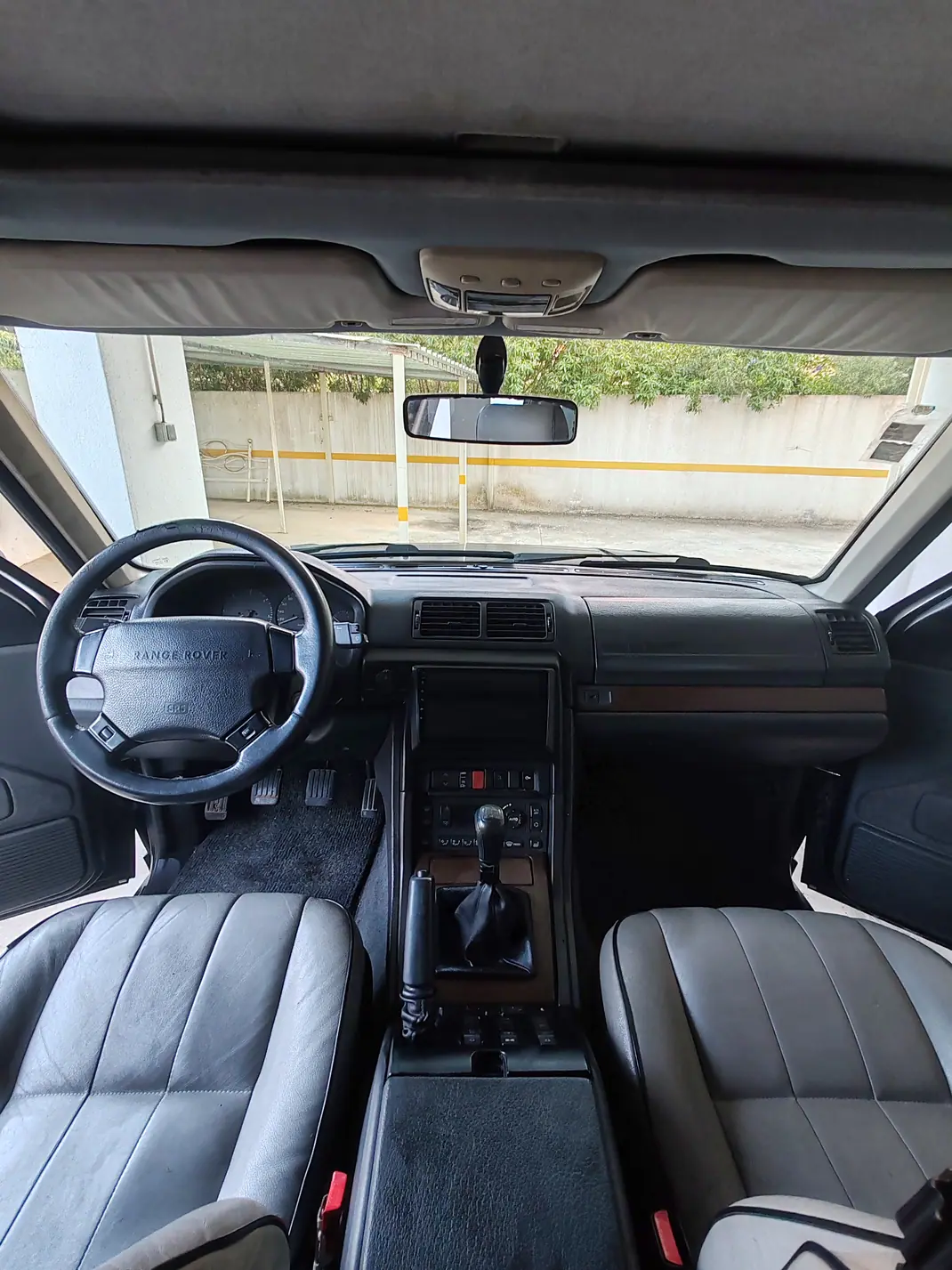 Land Rover Range Rover 1995 - 6000 EUR, 354000 km - AUTO.MOTO.pt - 354000km - foto 5 de 5