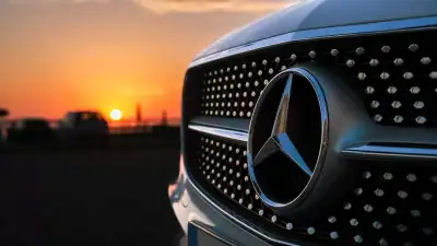 Mercedes-Benz E 220 2018 - 49000 EUR, 103000 km - AUTO.MOTO.pt - 103000km - foto 11 de 21