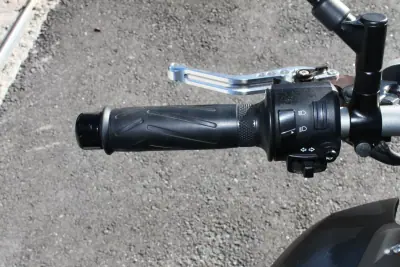 Yamaha MT 07 2015 - 5900 EUR, 22000 km - AUTO.MOTO.pt - 22000km - foto 19 de 24