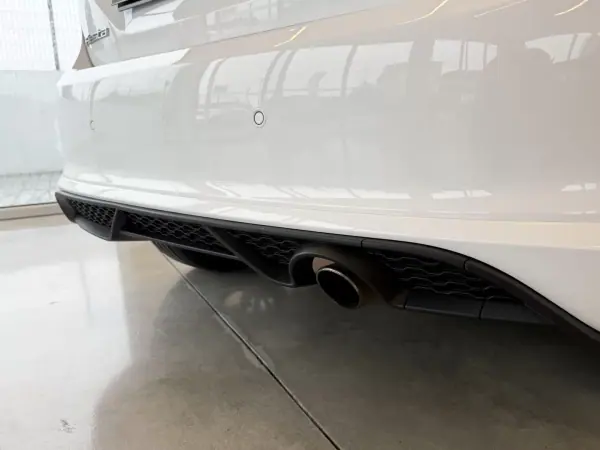 Ford Fiesta 2018 - 11000 EUR, 146800 km - AUTO.MOTO.pt - 146800km - foto 71 de 78