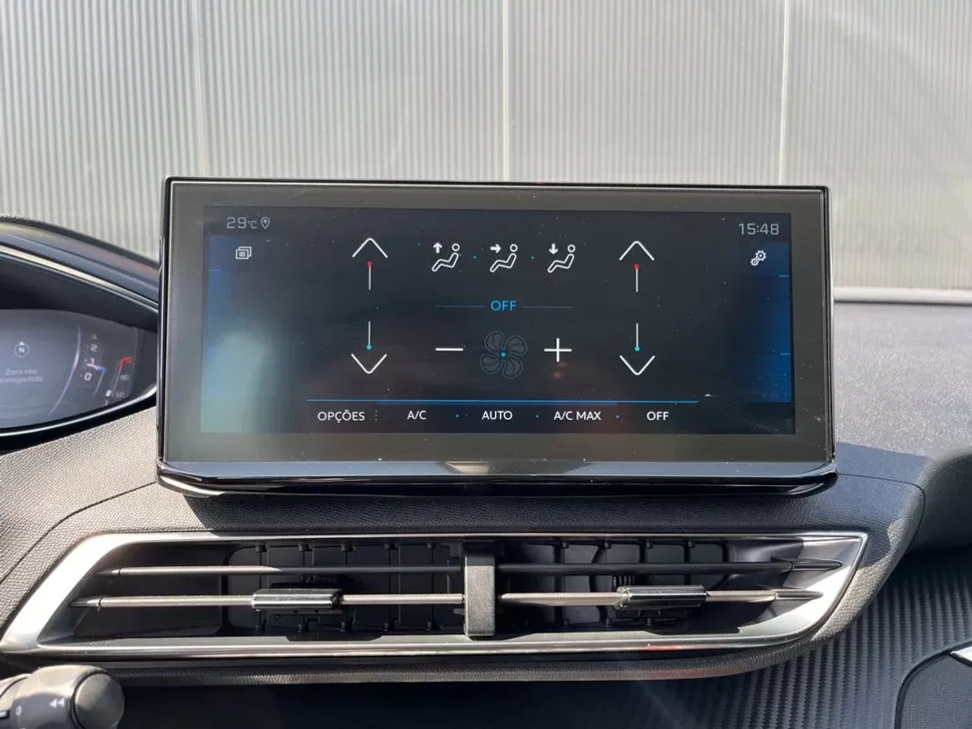 Peugeot 3008 2021 - 20490 EUR, 94000 km - AUTO.MOTO.pt - 94000km - foto 20 de 27