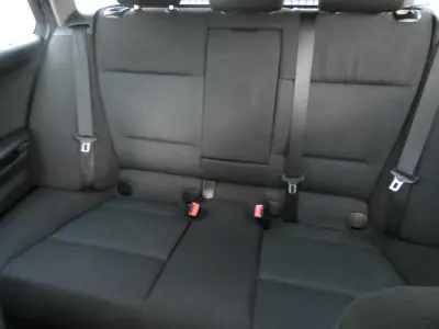 BMW 318 2008 - 7750 EUR, 380000 km - AUTO.MOTO.pt - 380000km - foto 10 de 11