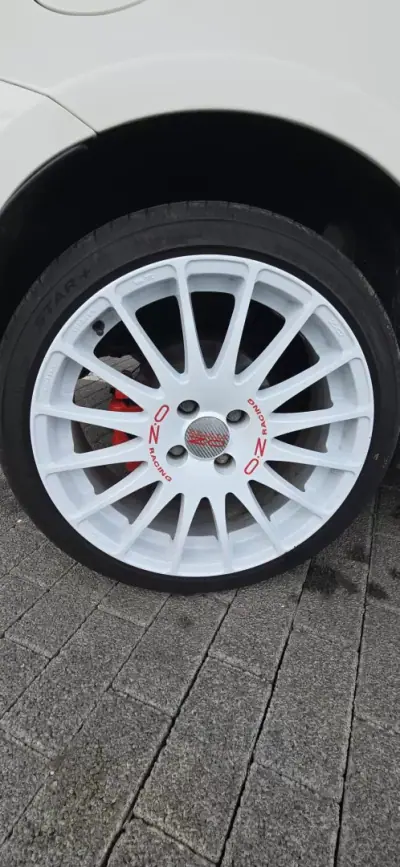 Abarth 595 2015 - 14990 EUR, 72000 km - AUTO.MOTO.pt - 72000km - foto 8 de 14