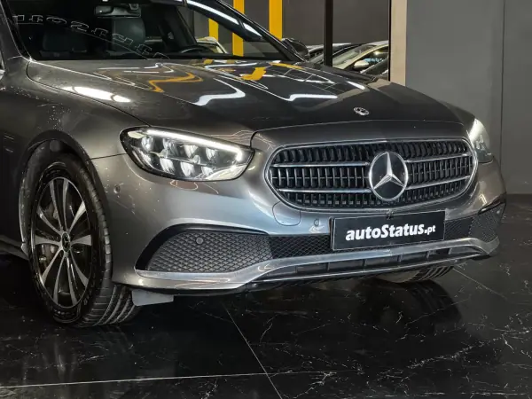 Mercedes-Benz E 300 2023 - 42990 EUR, 56100 km - AUTO.MOTO.pt - 56100km - foto 3 de 33