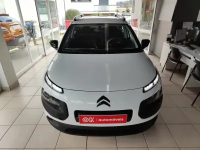 Citroën C4 Cactus 2018 - 9150 EUR, 106600 km - AUTO.MOTO.pt - 106600km - foto 4 de 37