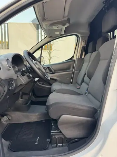 Citroën 2018 - 10950 EUR, 145000 km - AUTO.MOTO.pt - 145000km - foto 4 de 26