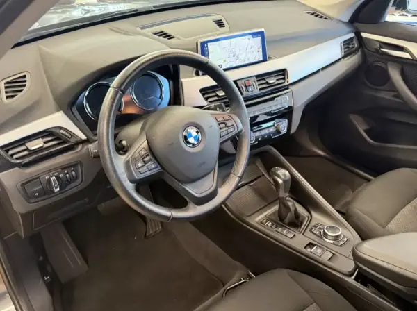 BMW X1 2021 - 23800 EUR, 85000 km - AUTO.MOTO.pt - 85000km - foto 11 de 15