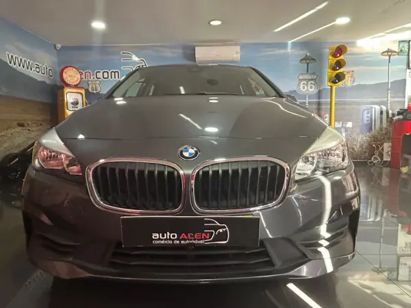 BMW 216 Active Tourer 2019 - 16750 EUR, 141064 km - AUTO.MOTO.pt - 141064km - foto 2 de 24