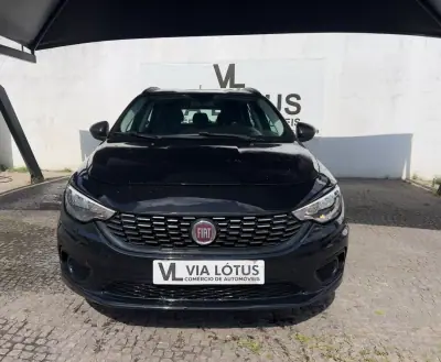 Fiat Tipo Station Wagon 2018 - 7850 EUR, 200000 km - AUTO.MOTO.pt - 200000km - foto 5 de 12