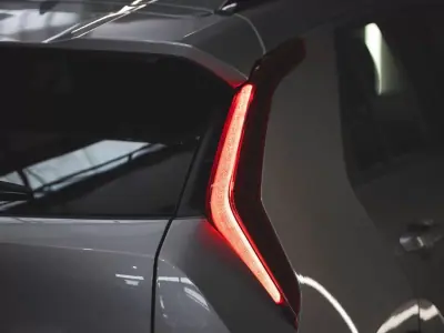 Kia e-Niro 2022 - 25990 EUR, 60682 km - AUTO.MOTO.pt - 60682km - foto 11 de 19