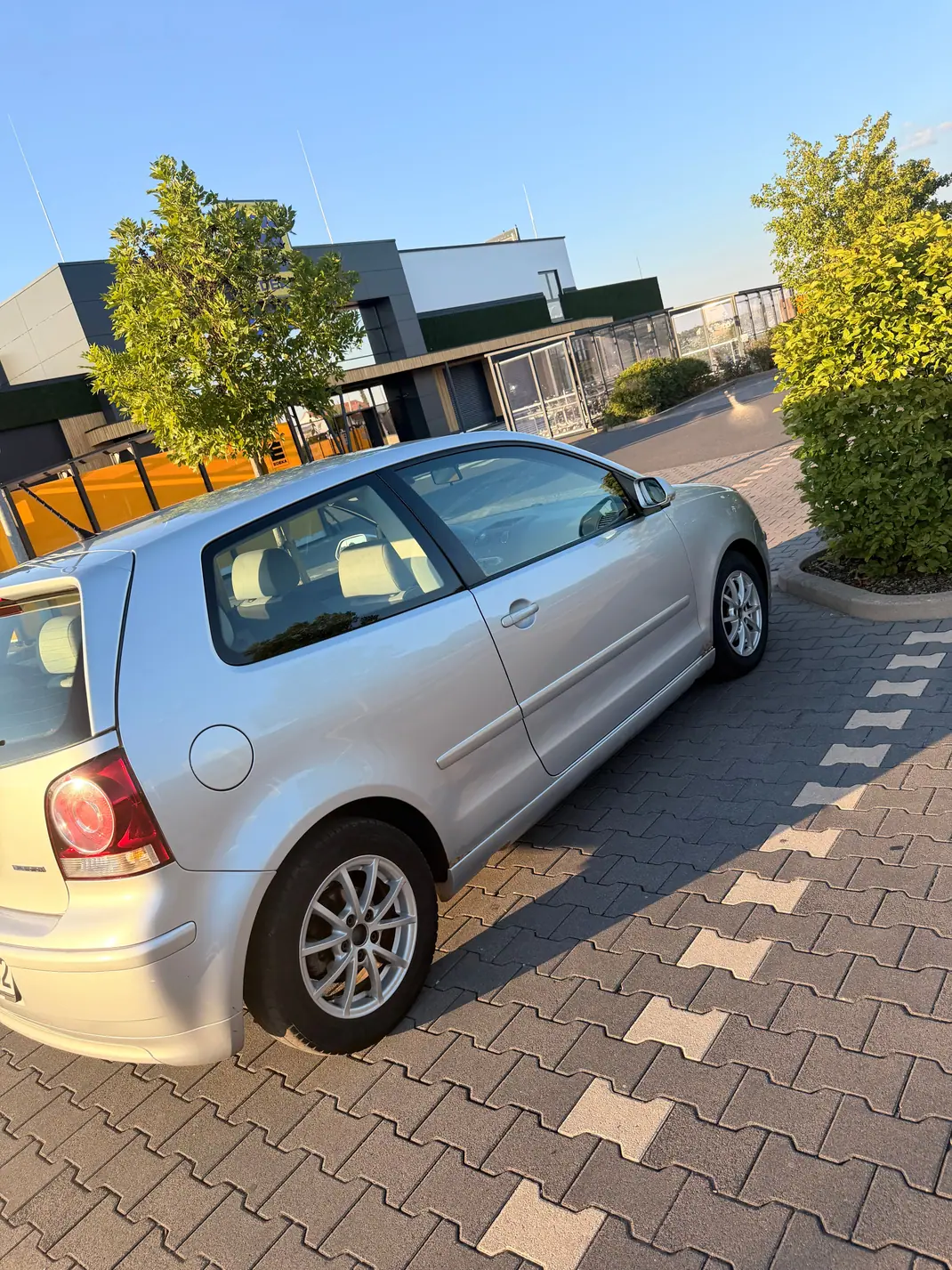 Volkswagen Polo 2007 - 2000 EUR, 280000 km - 280000km - foto 4 de 5