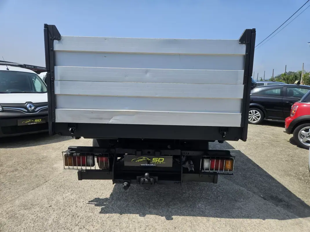 Isuzu 2011 - 16500 EUR, 180000 km - 180000km - foto 7 de 9