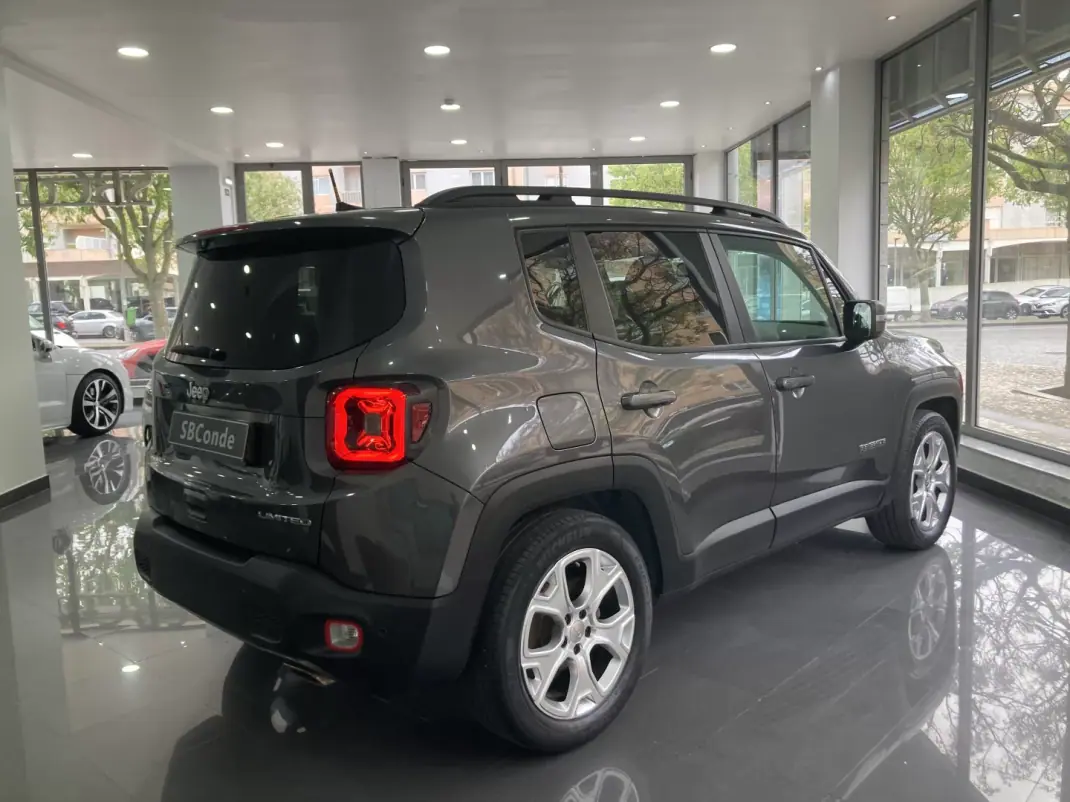 Jeep Renegade 2019 - 12900 EUR, 102216 km - AUTO.MOTO.pt - 102216km - foto 33 de 42