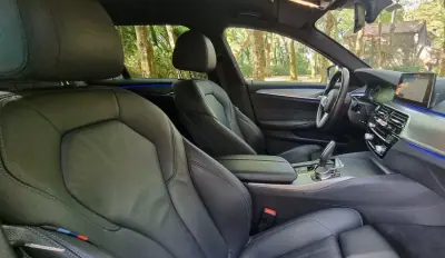 BMW 520 2019 - 31750 EUR, 130000 km - AUTO.MOTO.pt - 130000km - foto 15 de 25