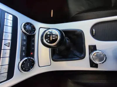 Mercedes-Benz SLK 250 2012 - 23500 EUR, 162600 km - AUTO.MOTO.pt - 162600km - foto 30 de 37