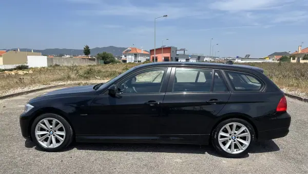 BMW 316 2010 - 7950 EUR, 250000 km - AUTO.MOTO.pt - 250000km - foto 3 de 20