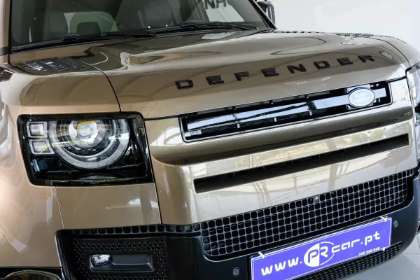 Land Rover Defender 2025 - 104900 EUR, 13995 km - AUTO.MOTO.pt - 13995km - foto 7 de 49