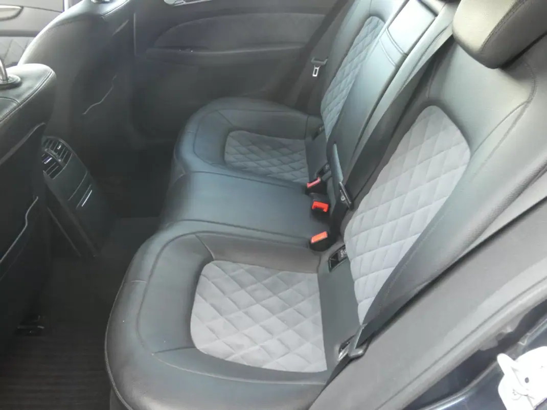Mercedes-Benz CLS 250 2015 - 22500 EUR, 278000 km - AUTO.MOTO.pt - 278000km - foto 14 de 42