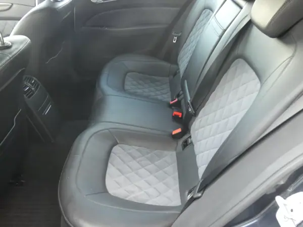 Mercedes-Benz CLS 250 2015 - 22500 EUR, 278000 km - AUTO.MOTO.pt - 278000km - foto 14 de 42