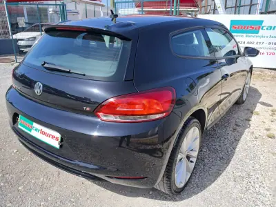 Volkswagen Scirocco 2009 - 8300 EUR, 188362 km - AUTO.MOTO.pt - 188362km - foto 9 de 26