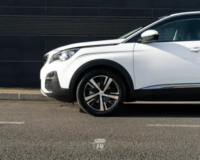 Peugeot 3008 2019 - 17990 EUR, 149900 km - AUTO.MOTO.pt - 149900km - foto 21 de 48