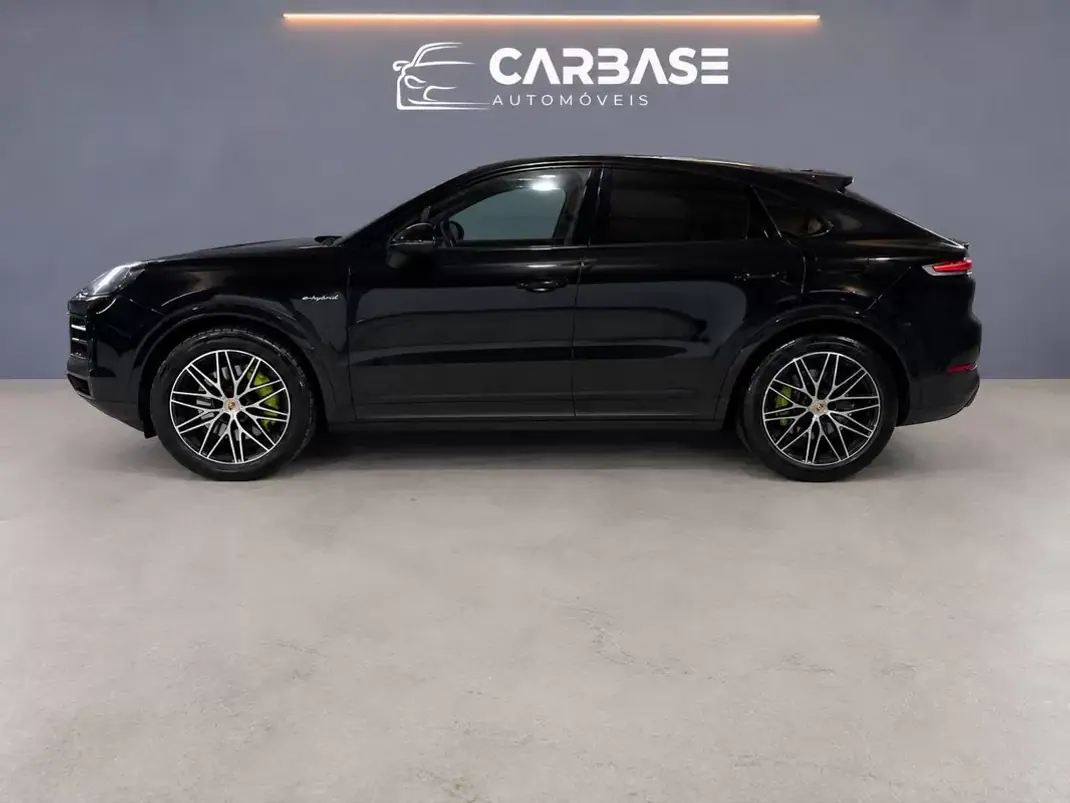 Porsche Cayenne Coupé 2024 - 109900 EUR, 58340 km - AUTO.MOTO.pt - 58340km - foto 3 de 21