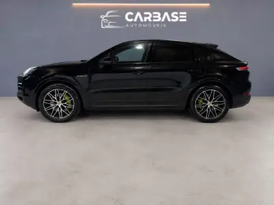 Porsche Cayenne Coupé 2024 - 109900 EUR, 58340 km - AUTO.MOTO.pt - 58340km - foto 3 de 21