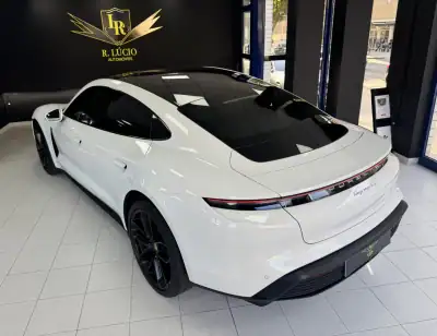 Porsche Taycan 2023 - 82000 EUR, 80500 km - AUTO.MOTO.pt - 80500km - foto 19 de 37