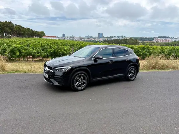 Mercedes-Benz GLA 250 2023 - 42500 EUR, 39724 km - AUTO.MOTO.pt - 39724km - foto 2 de 25