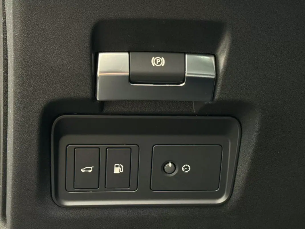 Land Rover Discovery Sport 2022 - 27450 EUR, 154650 km - 154650km - foto 30 de 30