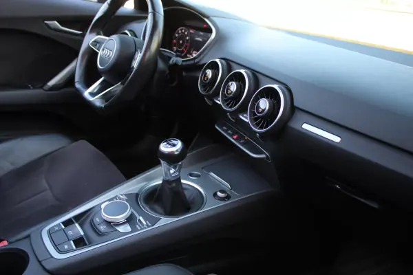 Audi TT Roadster 2015 - 23990 EUR, 151000 km - AUTO.MOTO.pt - 151000km - foto 28 de 36