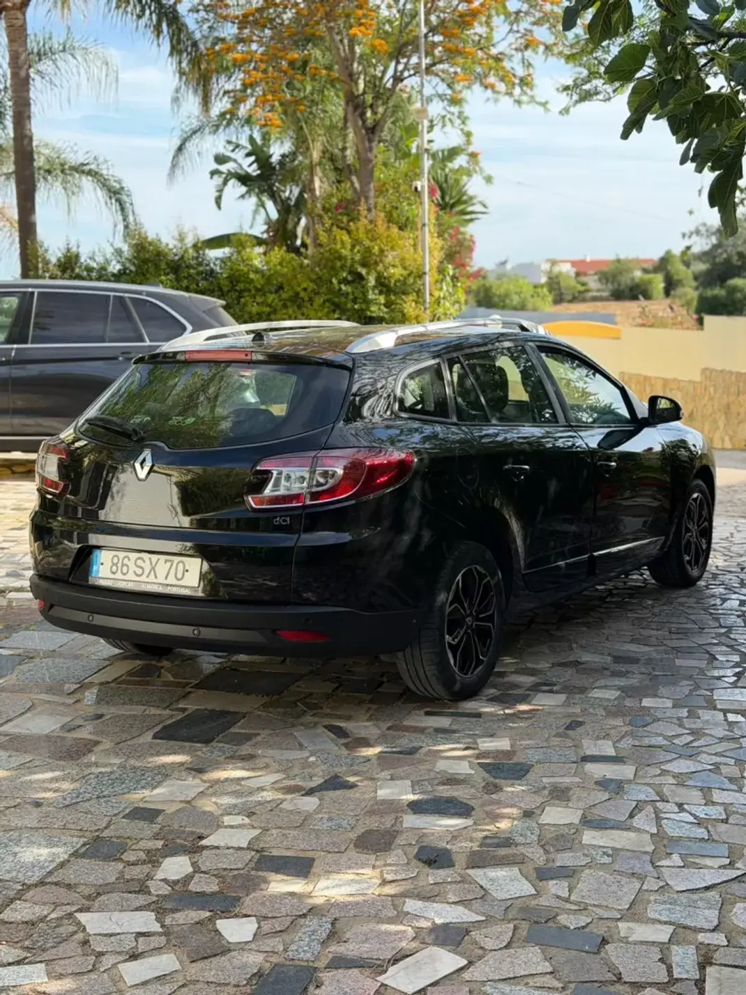 Renault Mégane 2014 - 9900 EUR, 97675 km - AUTO.MOTO.pt - 97675km - foto 6 de 9