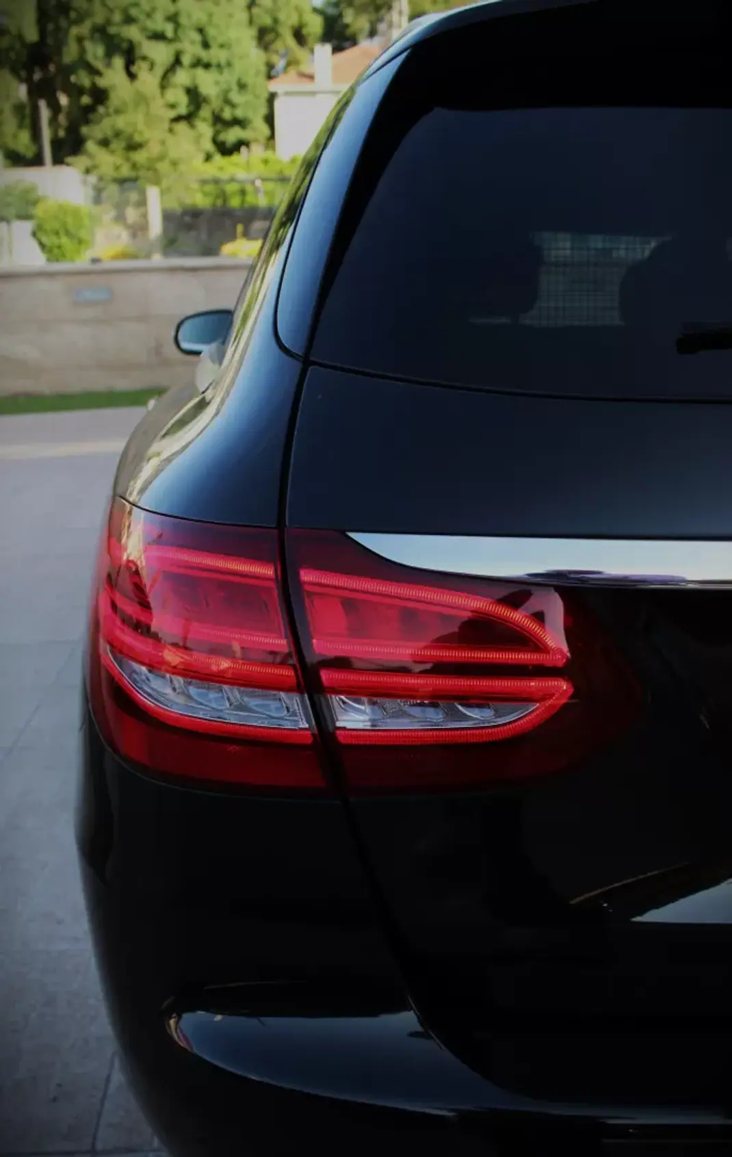 Mercedes-Benz C 200 2015 - 14990 EUR, 229000 km - AUTO.MOTO.pt - 229000km - foto 44 de 48
