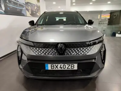Renault Scénic E-Tech 2024 - 40990 EUR, 9000 km - AUTO.MOTO.pt - 9000km - foto 6 de 31